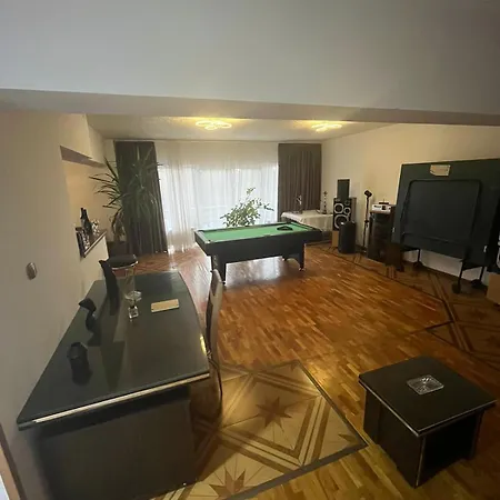 Gasthuis 5 Bedrooms Luxury *