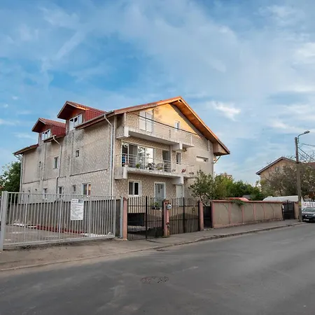 5 Bedrooms Luxury * Bukarest