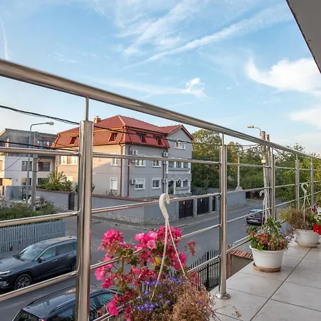 5 Bedrooms Luxury * Bukareszt