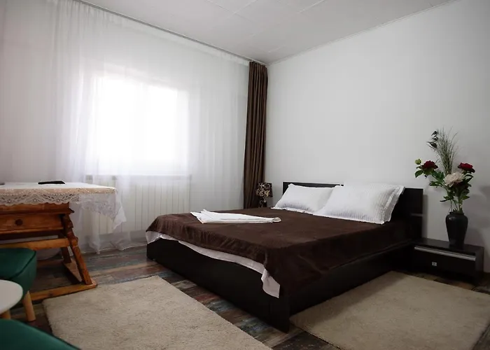 5 Bedrooms Luxury