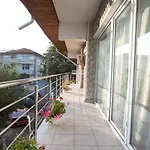 5 Bedrooms Luxury بيت ضيافة *