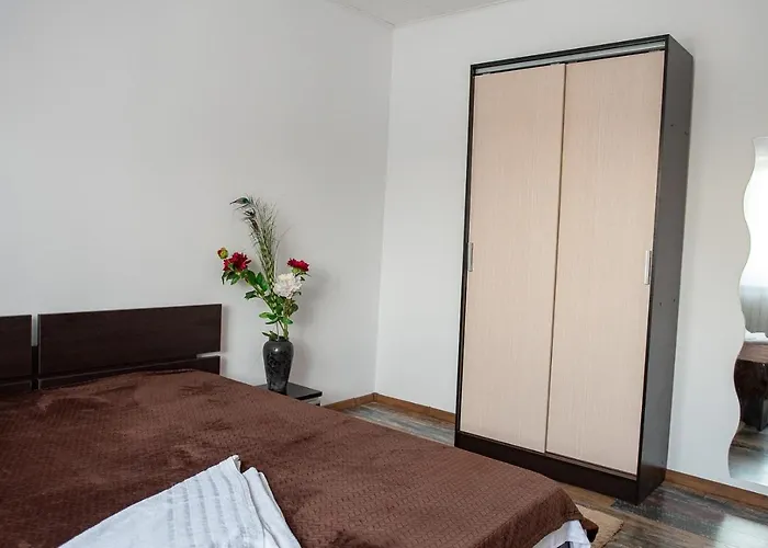 5 Bedrooms Luxury 布加勒斯特
