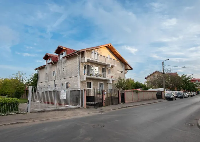 5 Bedrooms Luxury * 布加勒斯特