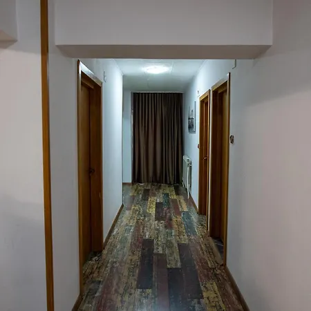 5 Bedrooms Luxury Pensiune *