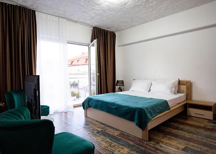 5 Bedrooms Luxury * Bukarest